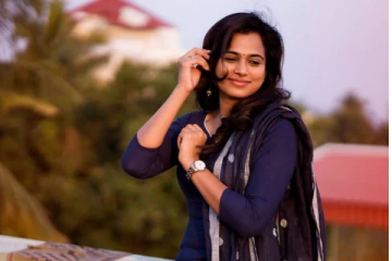 பிக்பாஸ் பிறகு ரம்யா பாண்டியன் எடுத்த முதல் போட்டோ ஷுட்- செம புகைப்படங்கள்