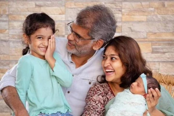 பிரபல சீரியல் நடிகை நீலிமா இசை தனது கணவர் மற்றும் குழந்தைகளுடன் எடுத்துக்கொண்ட லேட்டஸ்ட் போட்டோஸ்..