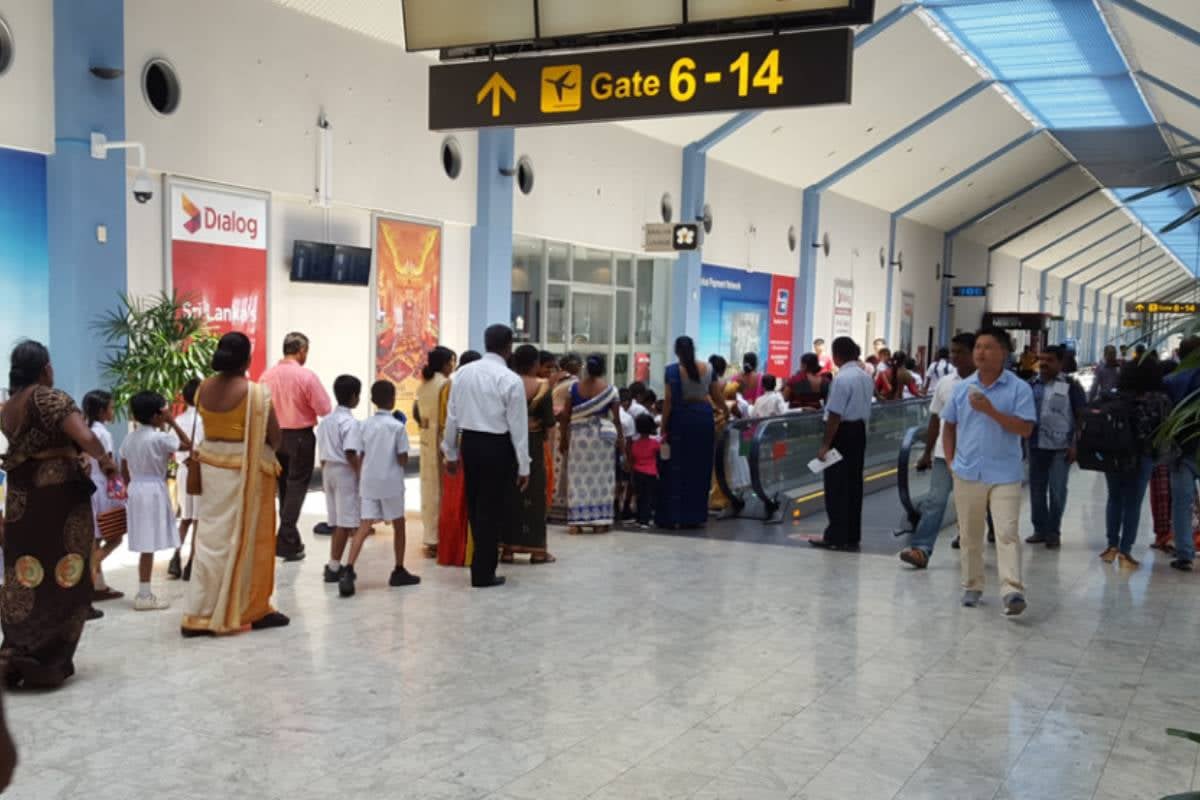 இலங்கை வந்த விமான பயணி கட்டுநாயக்க விமான நிலையத்தில் கைது | Sri Lankan Passenger Arrested In Bia இலங்கை வந்த விமான பயணி கட்டுநாயக்க விமான நிலையத்தில் கைது | Sri Lankan Passenger Arrested In Bia