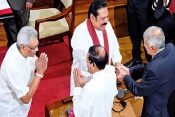 24 மணி நேரத்துக்குள் ரணிலும்,கோட்டாபயவும் பதவி விலக வேண்டும்! மைத்திரி விதித்த காலக்கெடு