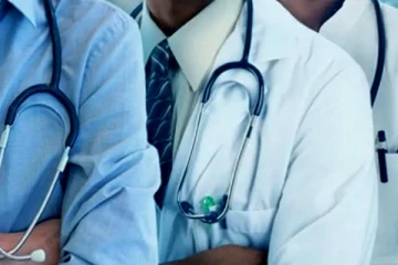 அரசாங்கத்தின் வரி விதிப்பால் 500 வைத்தியர்கள் நாட்டைவிட்டு வெளியேற்றம்