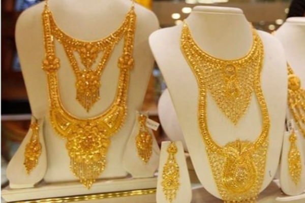 அலர்ட் மக்களே!! சென்னையில் ஆபரண தங்கத்தின் விலை ரூ.39000-க்கும் கீழ் குறைந்தது - தமிழ்நாடு