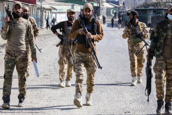 பாகிஸ்தான் - ஆப்கான் எல்லையில் இரவோடிரவாக கடும் மோதல் : அதிகரிக்கும் போர் பதற்றம் | Clash Erupts Overnight At Pakistan Afghan Border பாகிஸ்தான் - ஆப்கான் எல்லையில் இரவோடிரவாக கடும் மோதல் : அதிகரிக்கும் போர் பதற்றம் | Clash Erupts Overnight At Pakistan Afghan Border