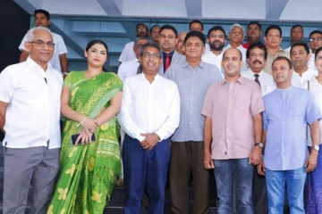 ඔන්න සමගියෙන් කොළඹින් ජනපති සටනට එන අය.. හිටපු පිරිසකුත් ඒ අතර...