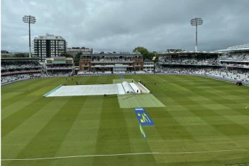 விளையாட தொடங்கியது மழை... லார்ட்ஸ் டெஸ்ட் தொடங்குவதில் தாமதம்