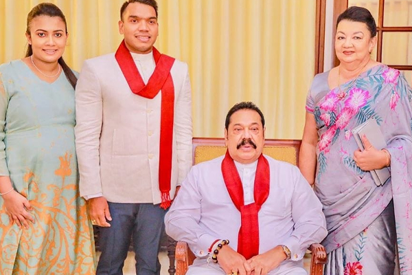 தமிழ் சினிமா நடிகர்களின் ரகசிர்களாக மாறிய ராஜபக்ஷர்கள் | Mahina Family Became Fans Of Tamil Cinema Actors