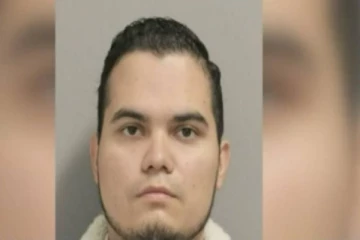 இளம்பெண்ணின் போனுக்கு வந்த அவரின் நிர்வாண புகைப்படங்கள்! விசாரணையில் காத்திருந்த எதிர்பார்க்காத அதிர்ச்சி.. எச்சரிக்கை செய்தி