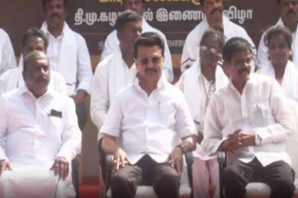 விஜய் ஒரு துரோகி: முன்னாள் மேனேஜர் பரபரப்பு பேட்டி | Vijay Will Escape Abroad If He Loses The Electio