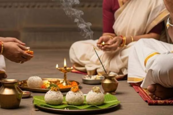 நாளை மகாளய அமாவாசை; இதெல்லாம் செய்ய மறக்காதீர்கள்! | Mahalaya Amavasya Blessings From Your Ancestors