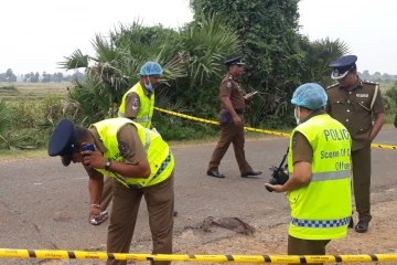 மட்டக்களப்பில் வாள்வெட்டு; வீடு தேடி சென்று ரவுடிகள் அட்டகாசம்