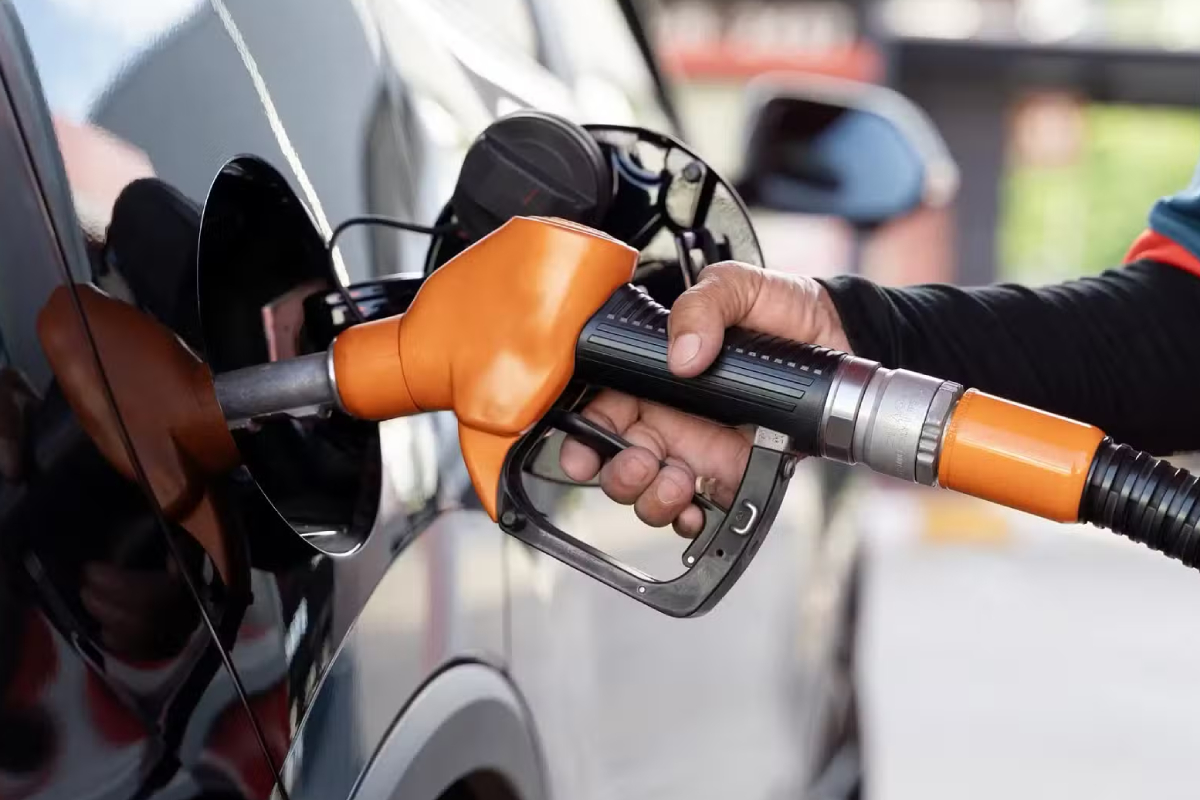 எரிபொருள் விலை தொடர்பில் வெளியான அறிவிப்பு | No Fuel Price Revision March End