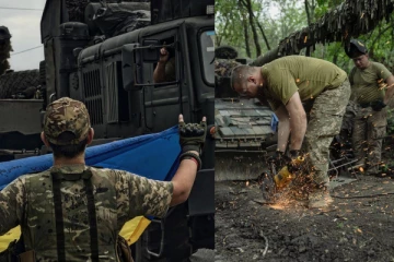 யார் என்ன சொன்னாலும் எல்லாவற்றையும் மீறி முன்னேறுகிறோம் - ஜெலென்ஸ்கி