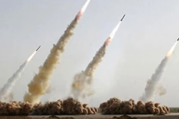 கண்டம் விட்டு கண்டம் பாயும் ஏவுகணைகள்; உலகிற்கு அதிர்ச்சி கொடுத்த ஈரான்