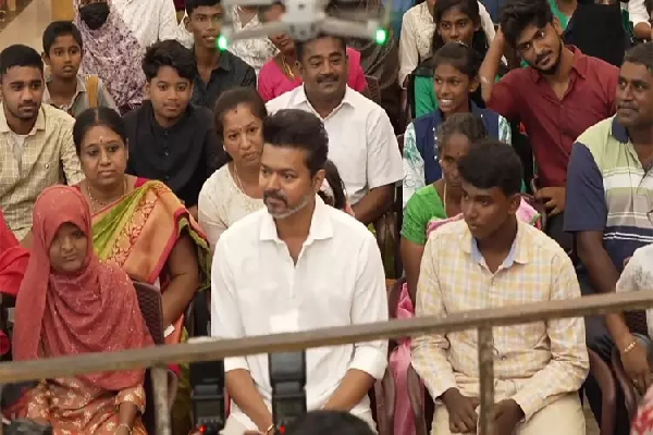 தாய் பாசத்தைக் காட்டிய தலைவரை இழந்து தவிக்கும் ஈழத்தமிழர்கள் : விஜய் வேதனை | Eelam People Are Saddened Loss Of Prabhakaran