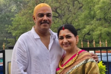 மொட்டை அடித்த இயக்குனர் சுந்தர்.சி.. திருமண நாளில் எங்கே இருக்கிறார் பாருங்க