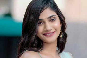 படுமோசமாக புகைப்படம் வெளியிட்ட லொஸ்லியா! இப்படி இறங்கிட்டீங்களேம்மா?