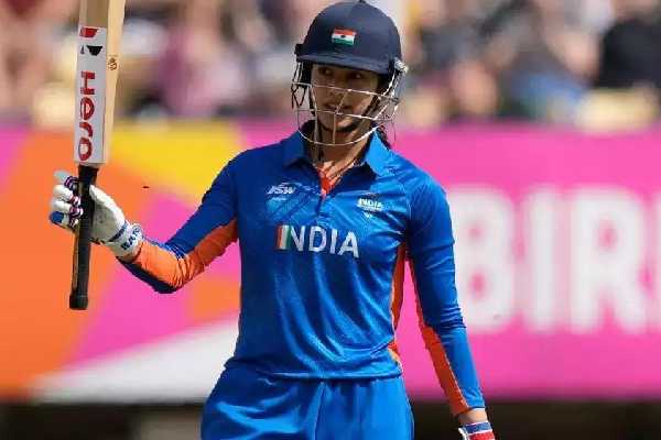 இந்திய கிரிக்கெட் வீராங்கனை ஸ்மிருதிக்கு திருமணம்!! லீக்கான பத்திரிக்கை... | Smriti And Palaash S Wedding Invitation Card