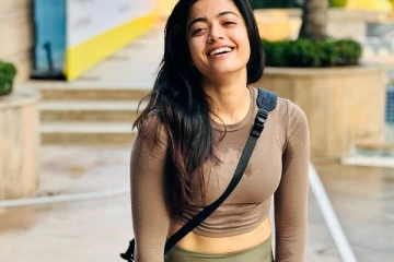 ஜிம் உடையில் நடிகை ராஷ்மிகா அசத்தல் போஸ்