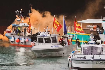 பிரித்தானியாவை தண்டிக்க விரும்பும் மேக்ரானுக்கு மறுபடியும் ஒரு மூக்கறுப்பு