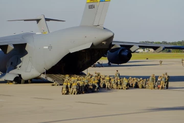 உலகின் மிகச்சிறந்த போர் பிரிவு வளைகுடாவில்! அதிரடி அறிவிப்பை வெளியிட்டது வெள்ளை மாளிகை!