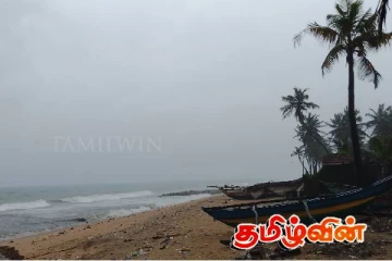 அம்பாறை மாவட்டத்தில் சீரற்ற காலநிலையால் கடல் கொந்தளிப்பு