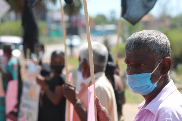 காணாமல் ஆக்கப்பட்டவர்களின் உறவினர்களால் முல்லைத்தீவில் கவனயீர்ப்பு போராட்டம்