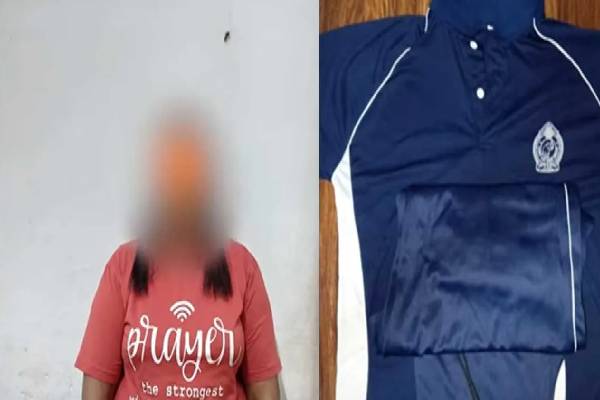 கொழும்பில் விடுதிக்கு அருகில் சிக்கிய போலி பெண் பொலிஸ் அதிகாரி | Woman Arrested For Impersonating Police Inspector