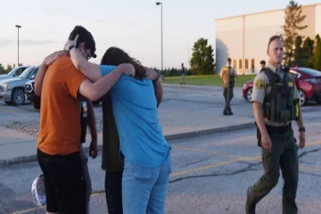 இரு பெண்கள் சுட்டுக்கொலை: இளைஞன் தற்கொலை! அமெரிக்காவில் அதிர்ச்சி சம்பவம்