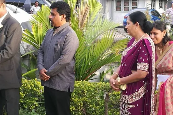 சொந்த வாழ்க்கையில் ஜனாதிபதி அனுரவின் தியாகமும் ..அர்ப்பணிப்பும்; சேறு பூசும் எதிர்கட்சிகள்! | President Anura Life Opposition Parties Rumors சொந்த வாழ்க்கையில் ஜனாதிபதி அனுரவின் தியாகமும் ..அர்ப்பணிப்பும்; சேறு பூசும் எதிர்கட்சிகள்! | President Anura Life Opposition Parties Rumors