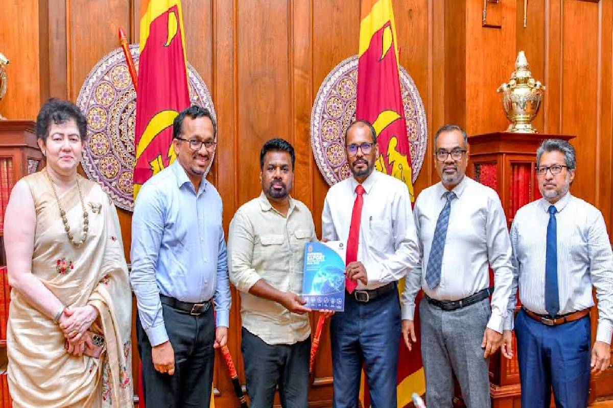 தேசிய ஏற்றுமதி அபிவிருத்தித் திட்டம் ஜனாதிபதியிடம் கையளிப்பு | National Export Development Plan Handed President