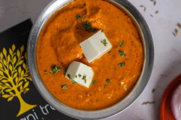 போலி பனீர் விற்பனை செய்வதாக Zomato மீது குற்றச்சாட்டு: ‘Analogue paneer’ என்பது என்ன?