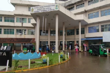 வவுனியா வைத்தியசாலையில் தாதியர்கள், சுகாதார பிரிவினர் பணிப்பகிஷ்கரிப்பு (Video)