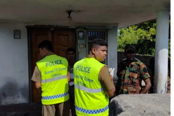 மனைவியின் உயிரை பறித்த கணவன் ; கோடரியால் கொடூர தாக்குதல்