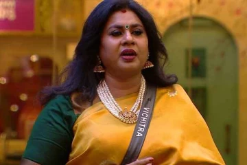 50 வயதிலும் இளம் போட்டியாளர்களுக்கு டப் கொடுக்கும் விசித்ரா பிக்பாஸில் வாங்கும் சம்பளம்- எவ்வளவு தெரியுமா?