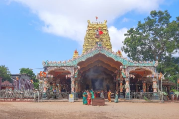 யாழில் பிரசித்தி பெற்ற ஆலயத்தில் பூசகர்களிடையே முரண்பாடு - சற்றுமுன் நீதிமன்றம் வழங்கிய அதிரடி உத்தரவு