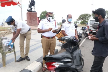 இனி யாரும் தப்பிக்கமுடியாது.. ஆப் மூலம் ஆப்பு - ரோட்டுல இப்படி மட்டும் போனால் ரூ.10,000 அபராதம்!