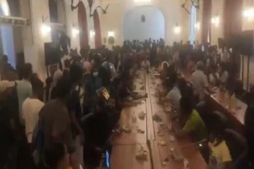 போராட்டகாரர்களுக்கு இறுகும் பிடி - பல்வேறு கோணங்களில் களத்தில் இறங்கிய காவல்துறை