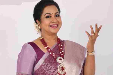 நடிகை ராதிகாவின் அப்பாவை தெரியும், அவரது அம்மாவை பார்த்துள்ளீர்களா?- இங்கே பாருங்கள்