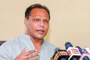 විශ්වාස භංගයක් ගේනවද? ශ්‍රිලනීපයේ අදහස..