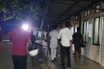 வவுனியாவில் இளைஞர் குழு மோதல் : ஒருவர் ஆபத்தான நிலையில்! மேலும் 4 பேருக்கு காயம்