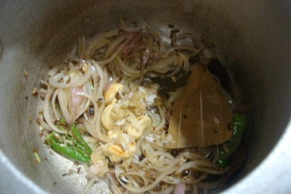 ஓட்டல் சுவையில் சீரா ரைஸ்.... யாரெல்லாம் சாப்பிட்டலாம்! உடல் முழுவதும் அதிசயம் நடக்கும்! | Jeera Rice Recipe In Tamil