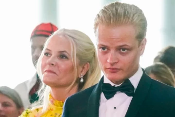 28 பெண்கள் பாலியல் வன்கொடுமை ; வருங்கால மன்னரின் லீலைகள் அம்பலம் !