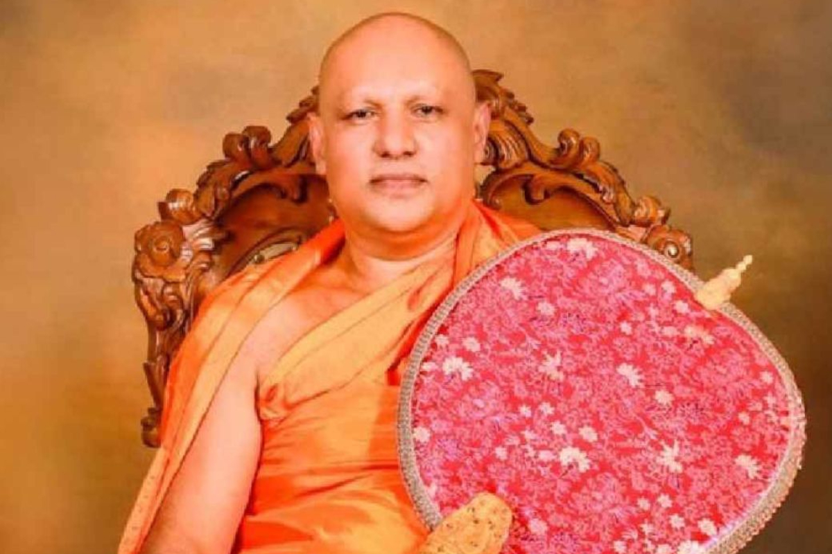 இராஜதந்திர சூறாவளிக்கு மத்தியில் நிதானமாகச் செயற்பட்ட ஜனாதிபதி - அஸ்கிரிய பீடம் பாராட்டு | Praise For Government For Rescuing Iranian Sailors