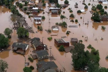 பிரேசிலில் வெளுத்து வாங்கும் கனமழை... வெள்ளத்தில் சிக்கி 107 பேர் உயிரிழப்பு!