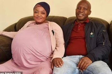 ஒரே பிரசவத்தில் 10 குழந்தைகளை பெற்று சாதனைப்படைத்த தென்னாபிரிக்க பெண்