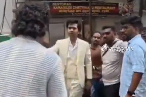 சிம்புவுக்கு இப்படி ஒரு ரசிகரா.. காரில் இருந்து இறங்கி STR என்ன செய்திருக்கிறார் பாருங்க | Simbu Checks On A Fan Who Falls Down சிம்புவுக்கு இப்படி ஒரு ரசிகரா.. காரில் இருந்து இறங்கி STR என்ன செய்திருக்கிறார் பாருங்க | Simbu Checks On A Fan Who Falls Down