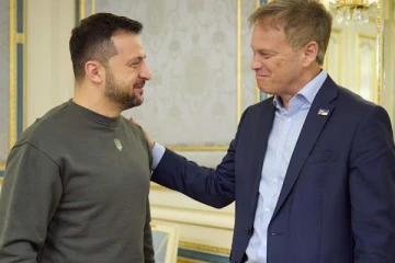 பிரித்தானியாவின் புதிய பாதுகாப்பு அமைச்சர் உக்ரைனுக்கு திடீர் பயணம்