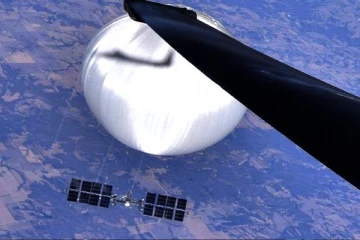 சீன உளவு பலூன்: அமெரிக்காவை உளவு பார்க்க அமெரிக்க தொழில்நுட்பத்தையே பயன்படுத்தியது அம்பலம்!