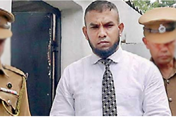 விசாரணைகளிலிருந்து வைத்தியர் ஷாபி விடுதலை; சுகாதார அமைச்சின் நடவடிக்கை! | Dr Shabi Acquitted From Ministry Of Health