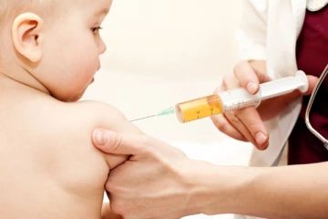 எல்பிட்டியவில் தடுப்பூசி செலுத்திய குழந்தைக்கு நேர்ந்த விபரீதம்